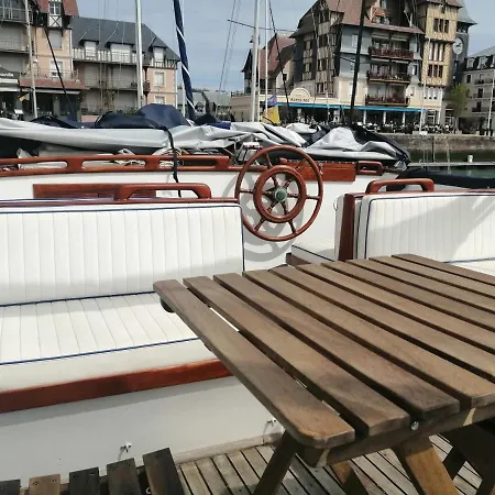 Bateau Sirocco * 위스트르앙